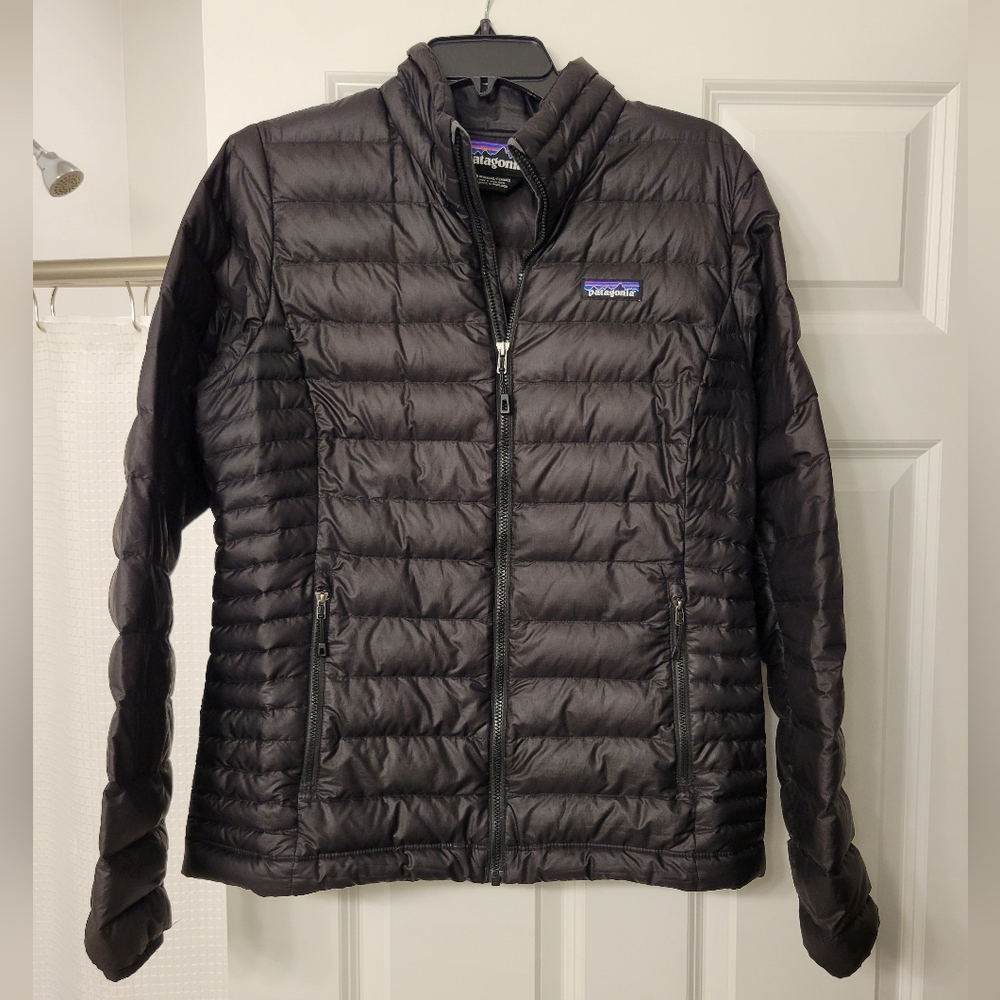 Patagonia Women's Down Sweater - Black Medium